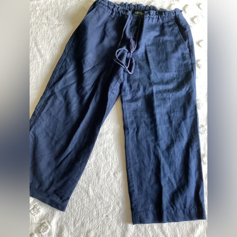 Lauren Ralph Lauren linen blend cropped pants-SZ S NAVY 
WAIST 14” 
Inseam 23”